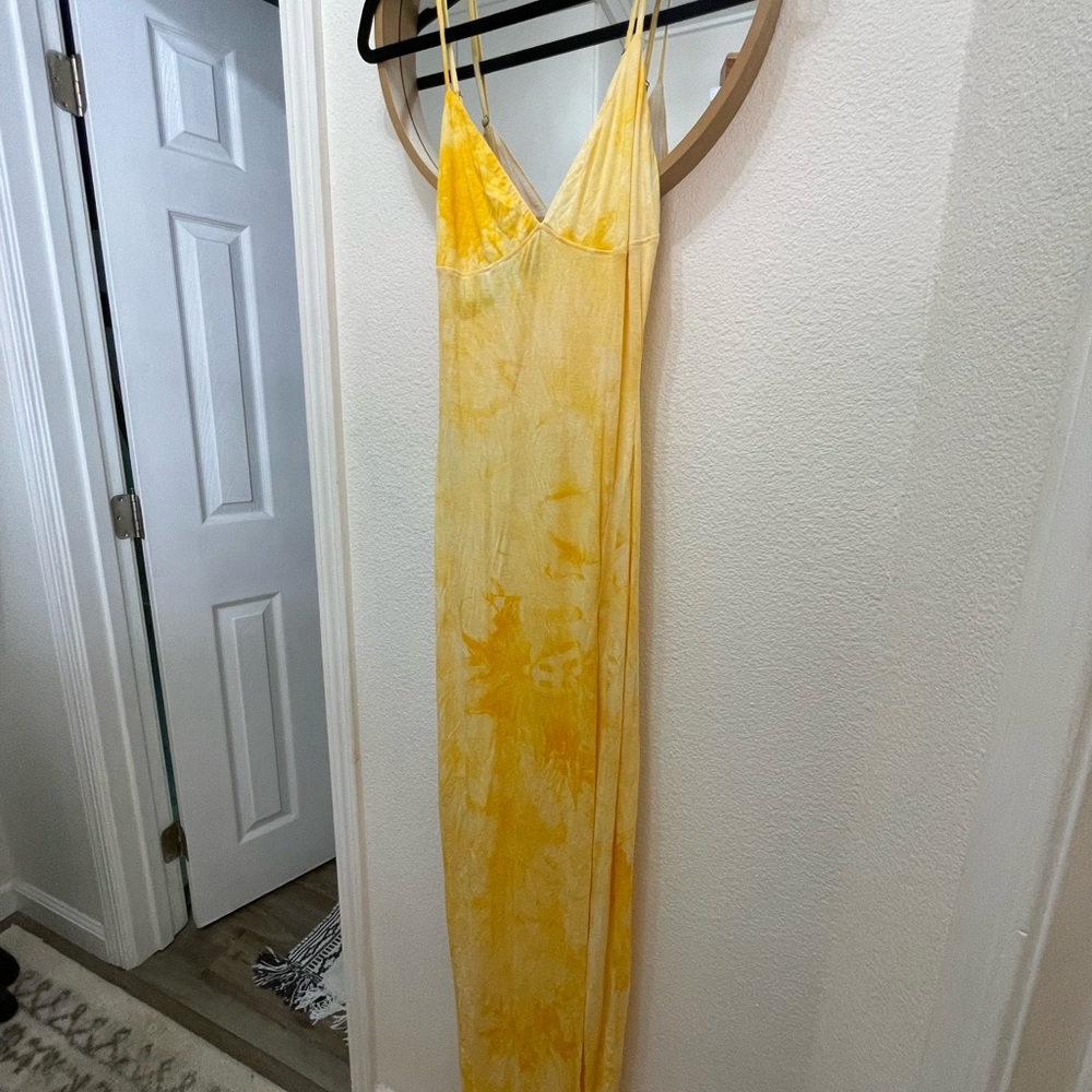 NWT Fashion Nova White and Gold Tie Dye Maxi Dress